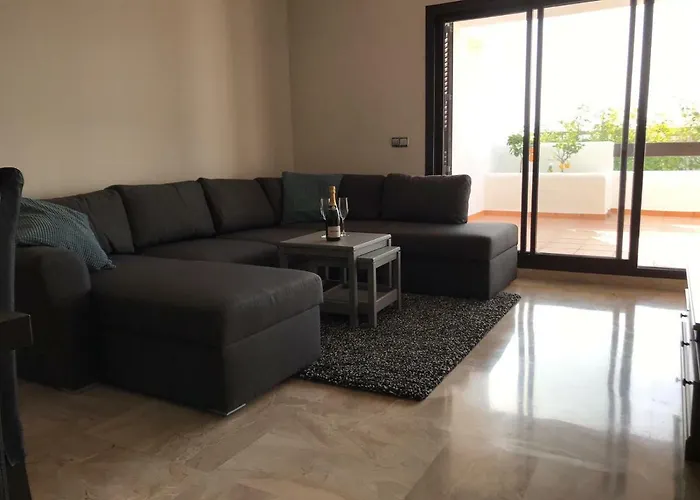 Luxury apartment set in Doña Julia Golf Course