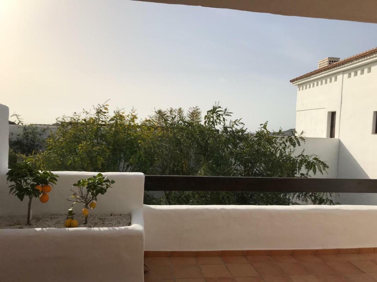 Luxury Set In Dona Julia Golf Course Apartment