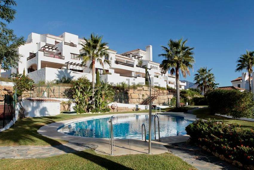 Apartment Luxury Set In Dona Julia Golf Course Casares