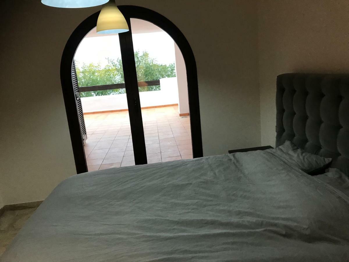 Apartment Luxury Set In Dona Julia Golf Course Casares