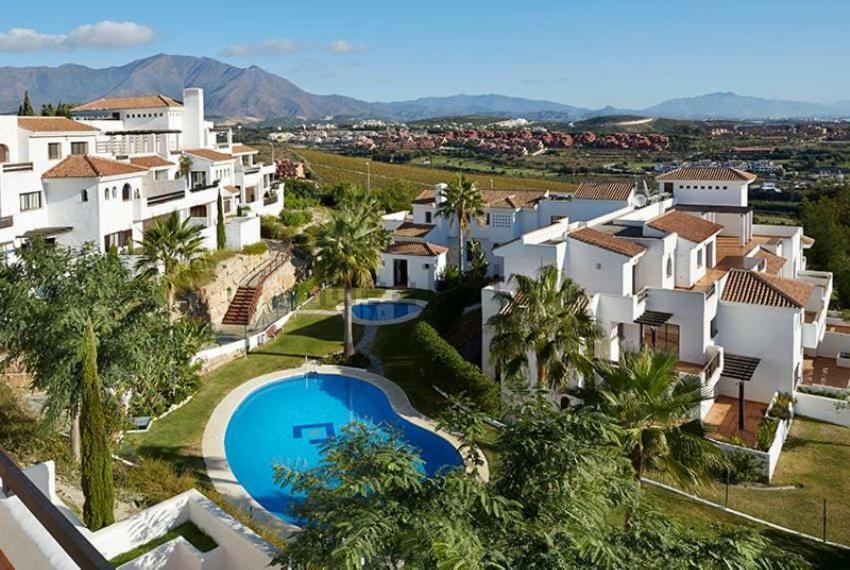 Apartment Luxury Set In Dona Julia Golf Course